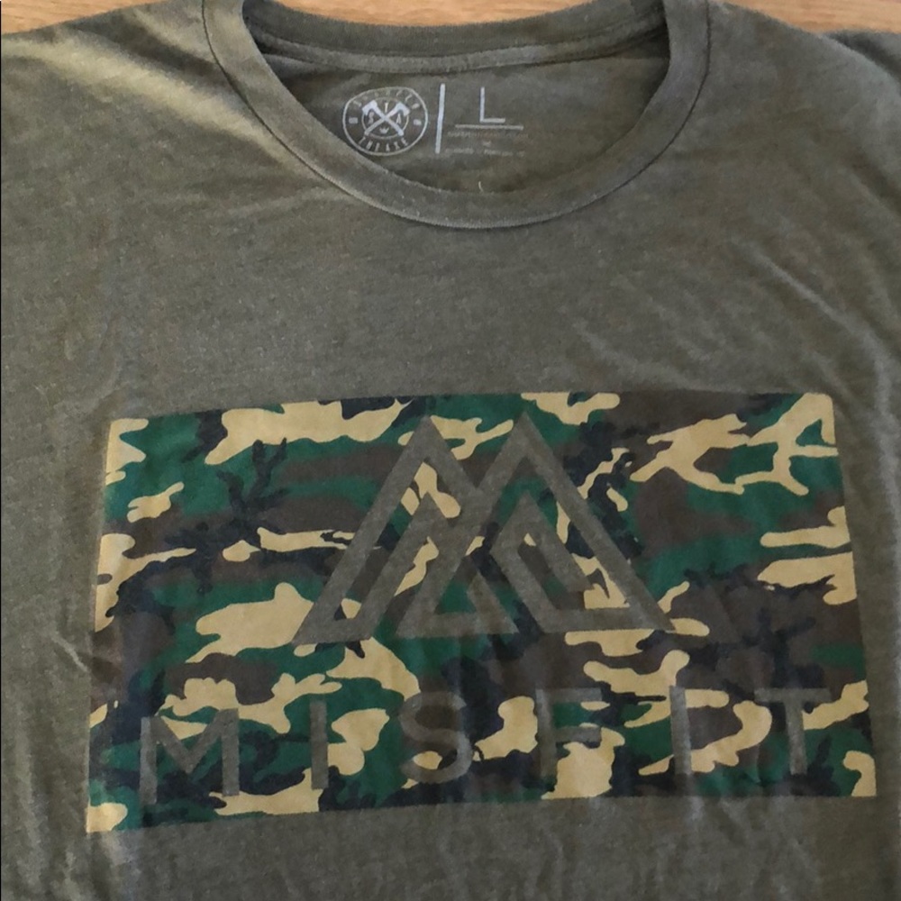 Misfit CrossFit shirt